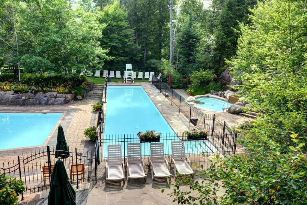 Les Eaux 225-1 By Escapades Tremblant Appartement Mont-Tremblant Buitenkant foto